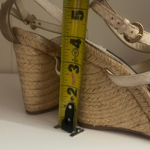 Louis Vuitton Authentic Monogram Wedge Heels 36 (6) white & gold - Picture 14 of 16